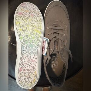 NWT Sketcher Bobs (without box) Womens